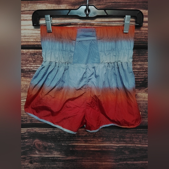 Free People Movement Shorts Size Small In Great Condition! - Picture 3 of 4